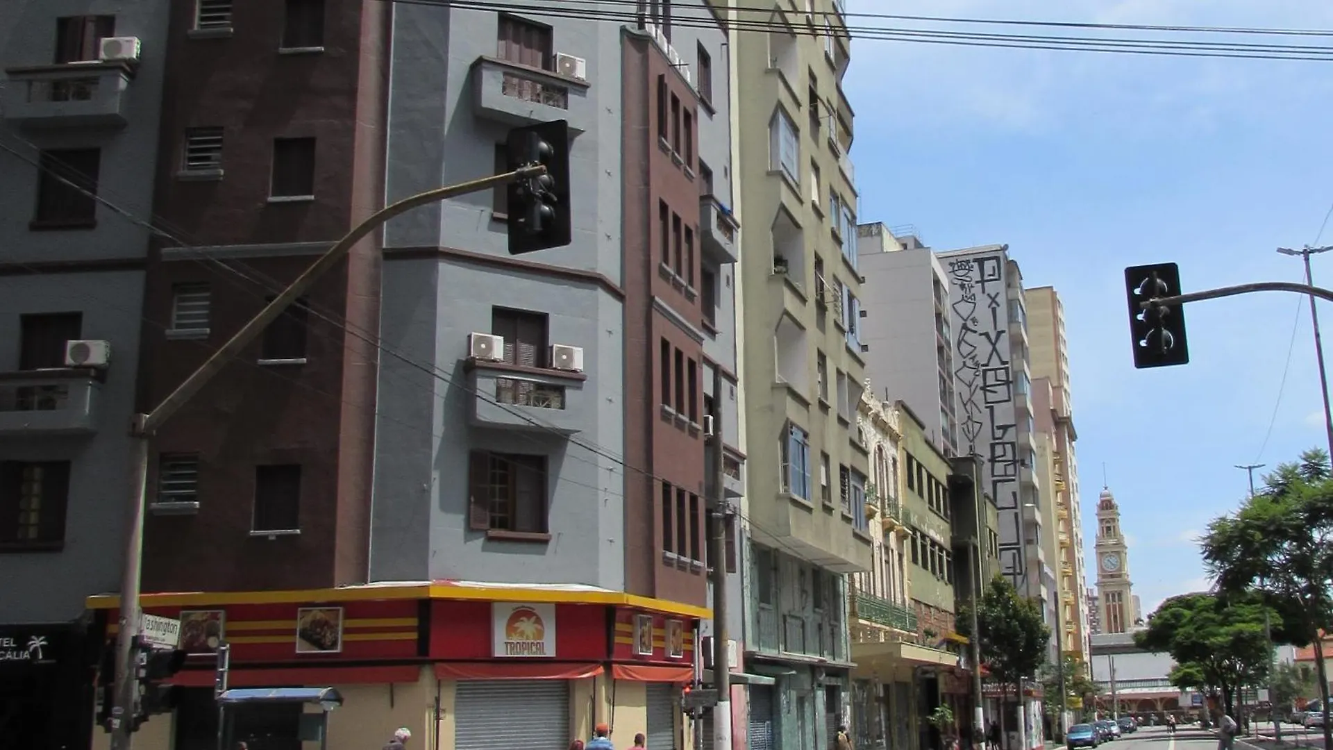Hotel Tropicalia: Downtown Convenience with Parking Sao Paulo