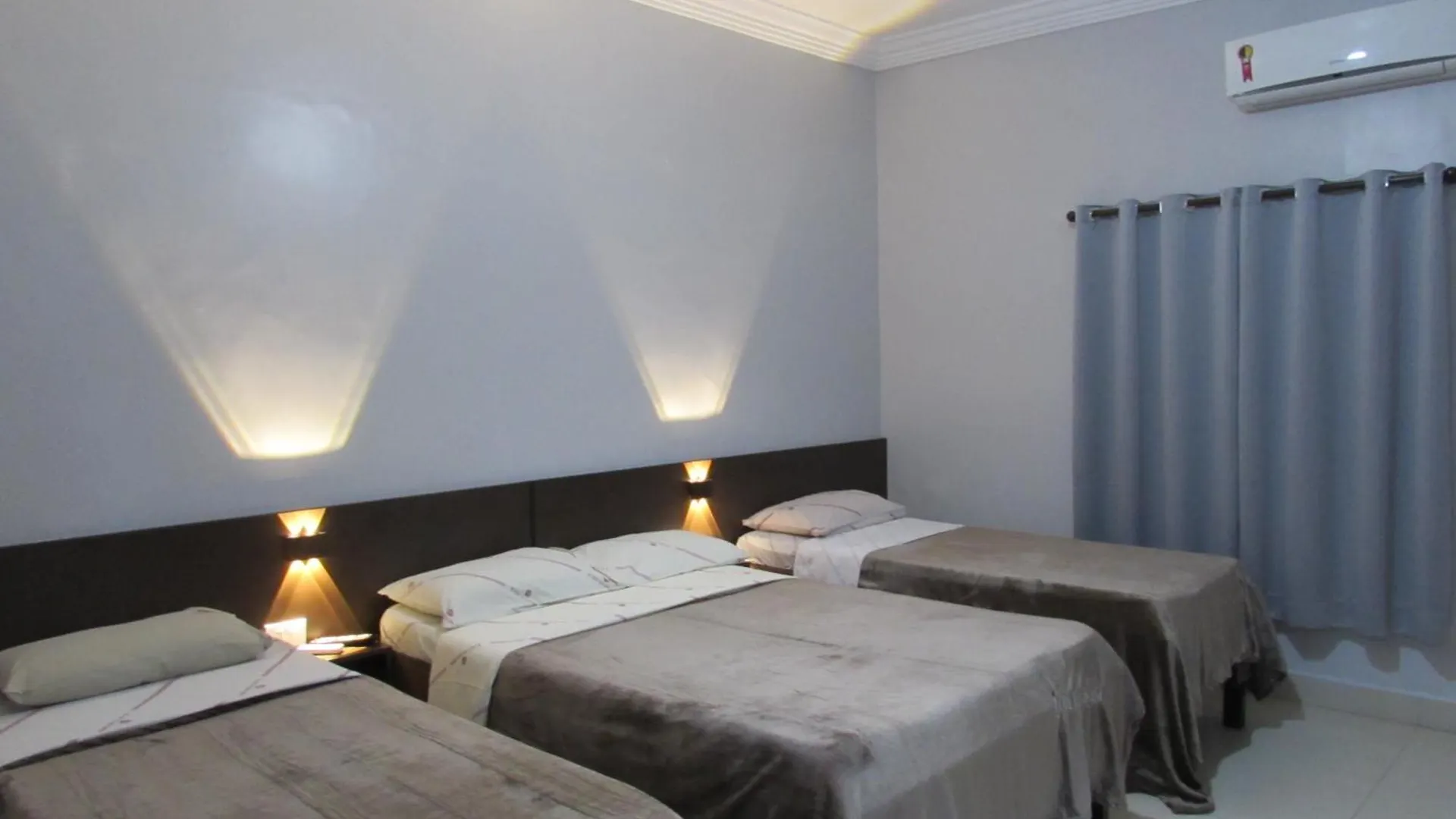 Hotel Tropicalia: Downtown Convenience with Parking Sao Paulo