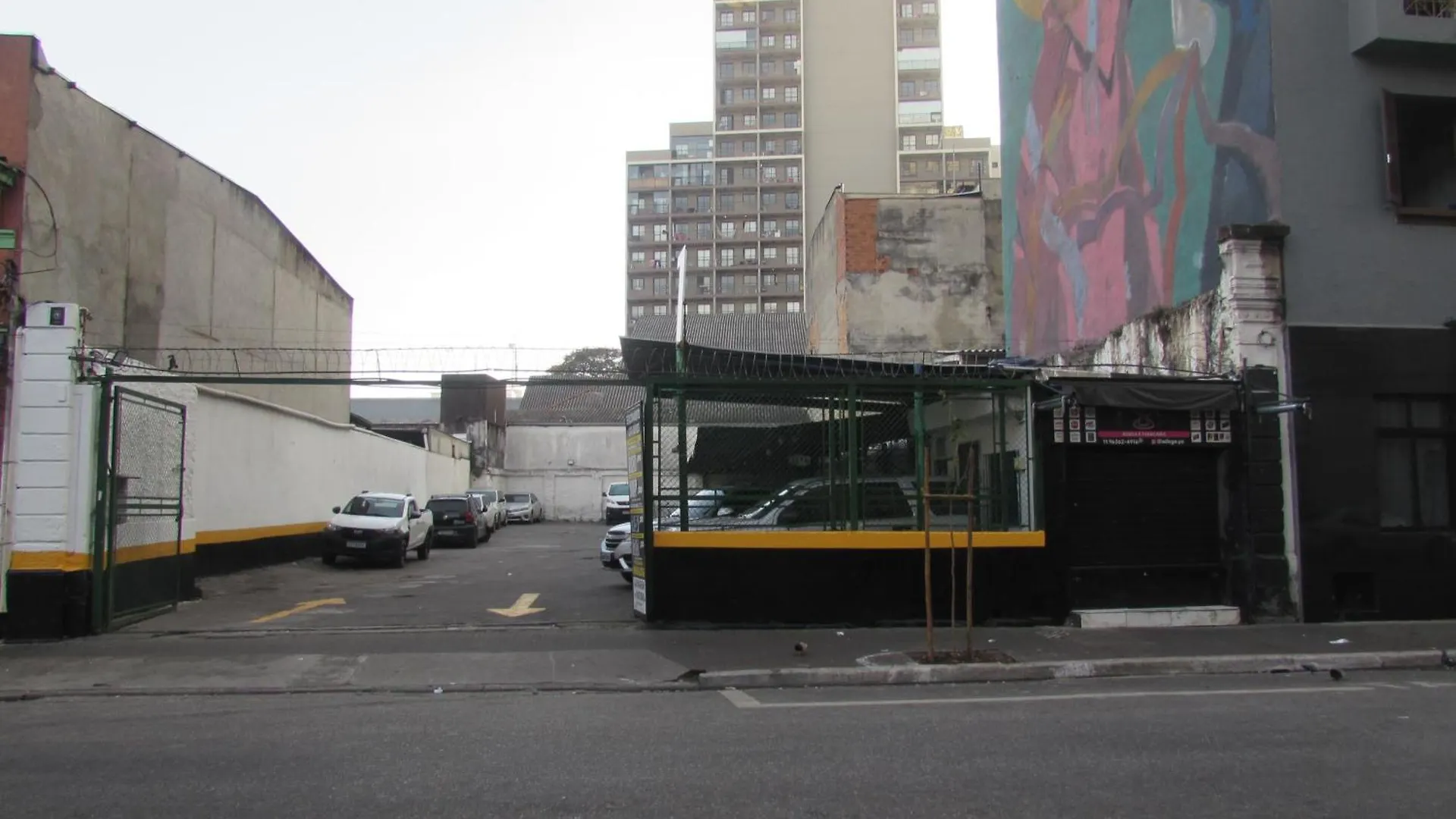 Hotel Tropicalia: Downtown Convenience with Parking Sao Paulo